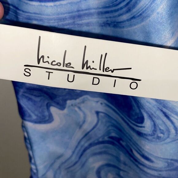 Nicole Miller Studio Women's Blue Racerback One Piece Swimsuit Size Medium NWT - Picture 8 of 10